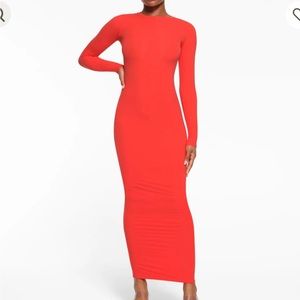 Skims CREW NECK LONG SLEEVE DRESS POPPY
